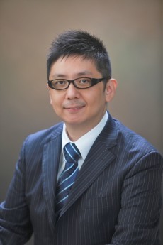 理事長・院長 石谷徳人