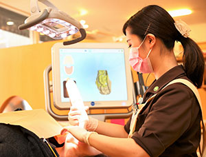 インビザライン 最新式口腔内スキャナー「iTero erement」